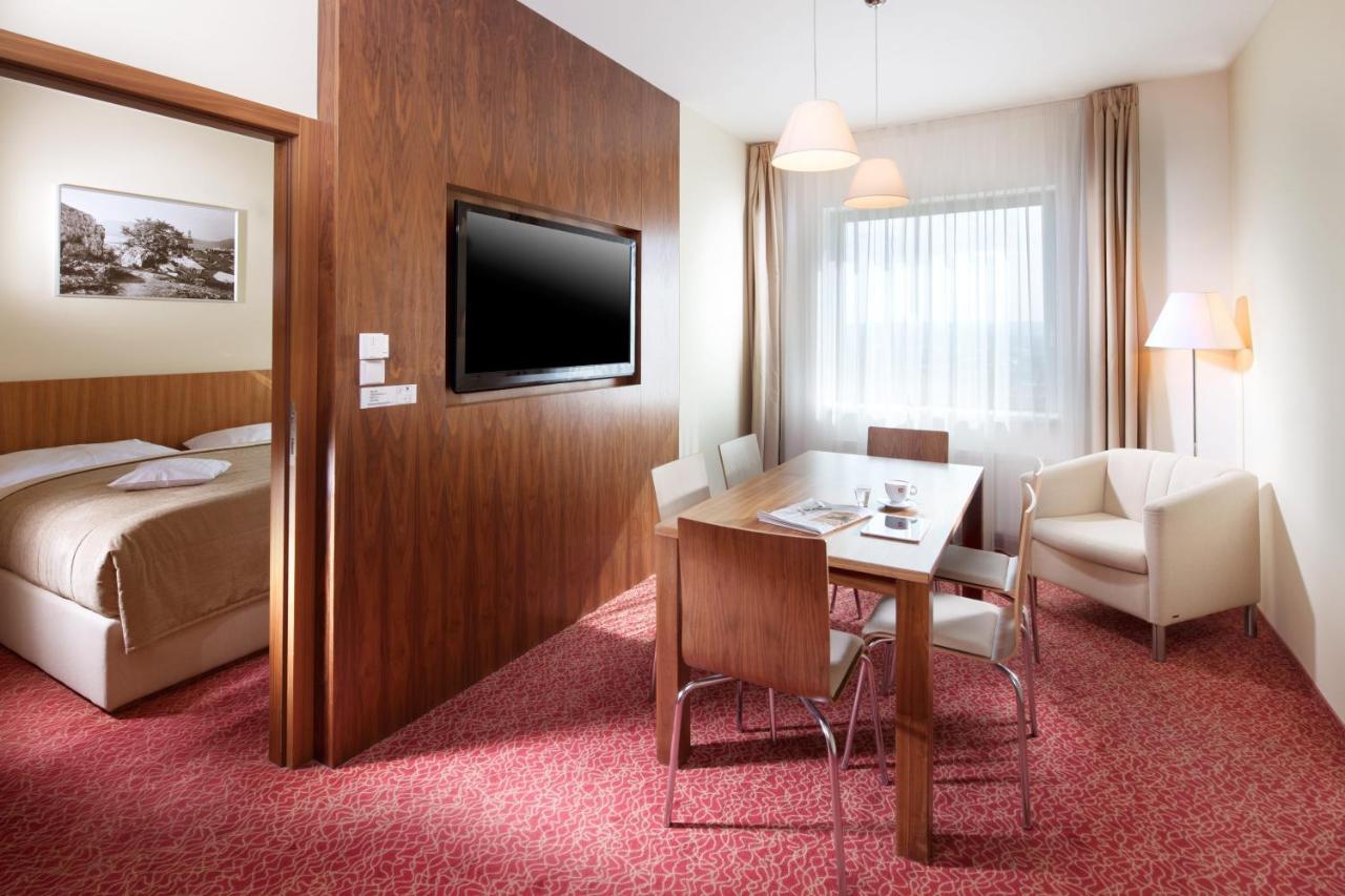 Clarion Congress Hotel Чешка Будьовица Екстериор снимка
