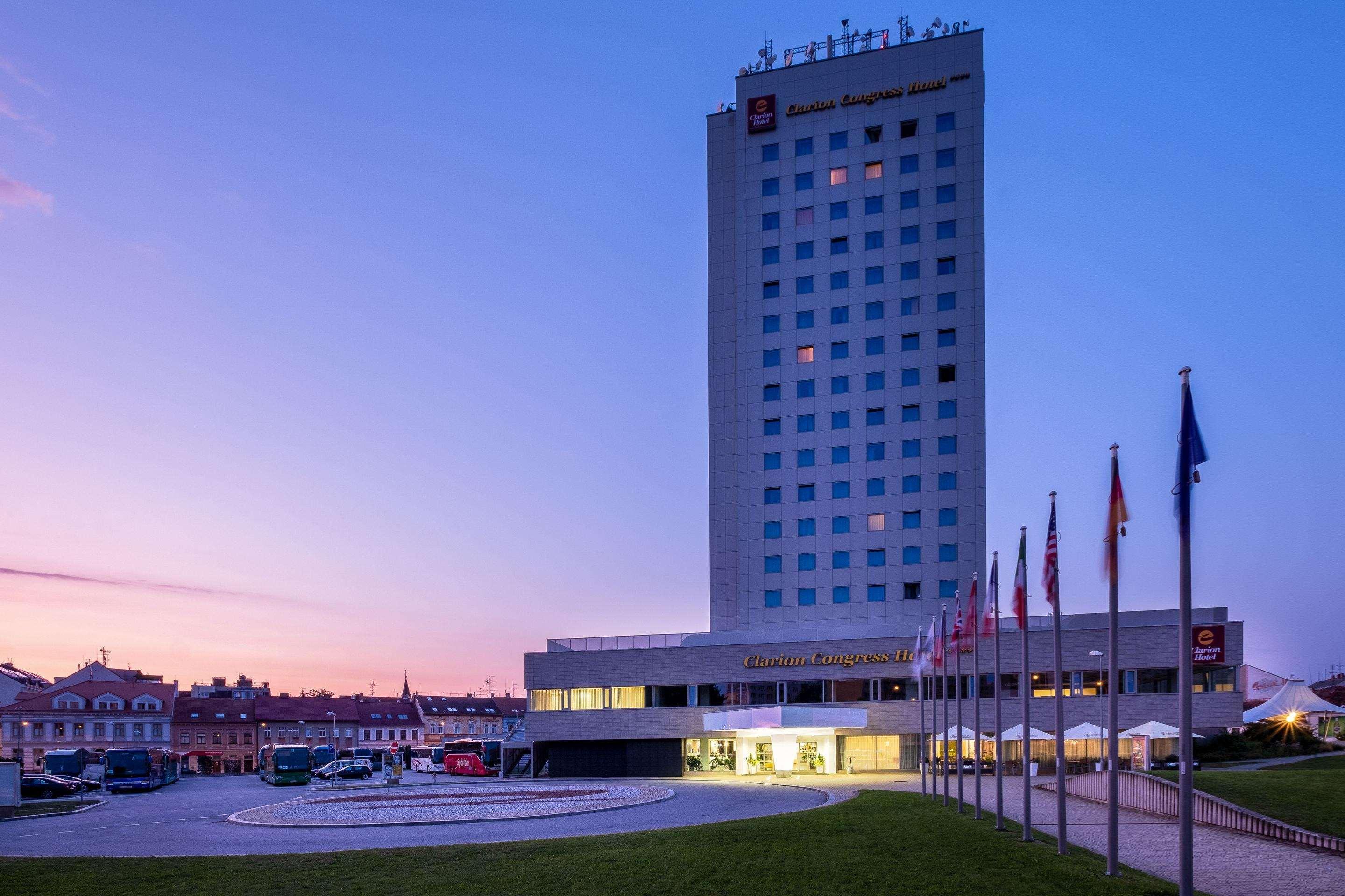 Clarion Congress Hotel Чешка Будьовица Екстериор снимка