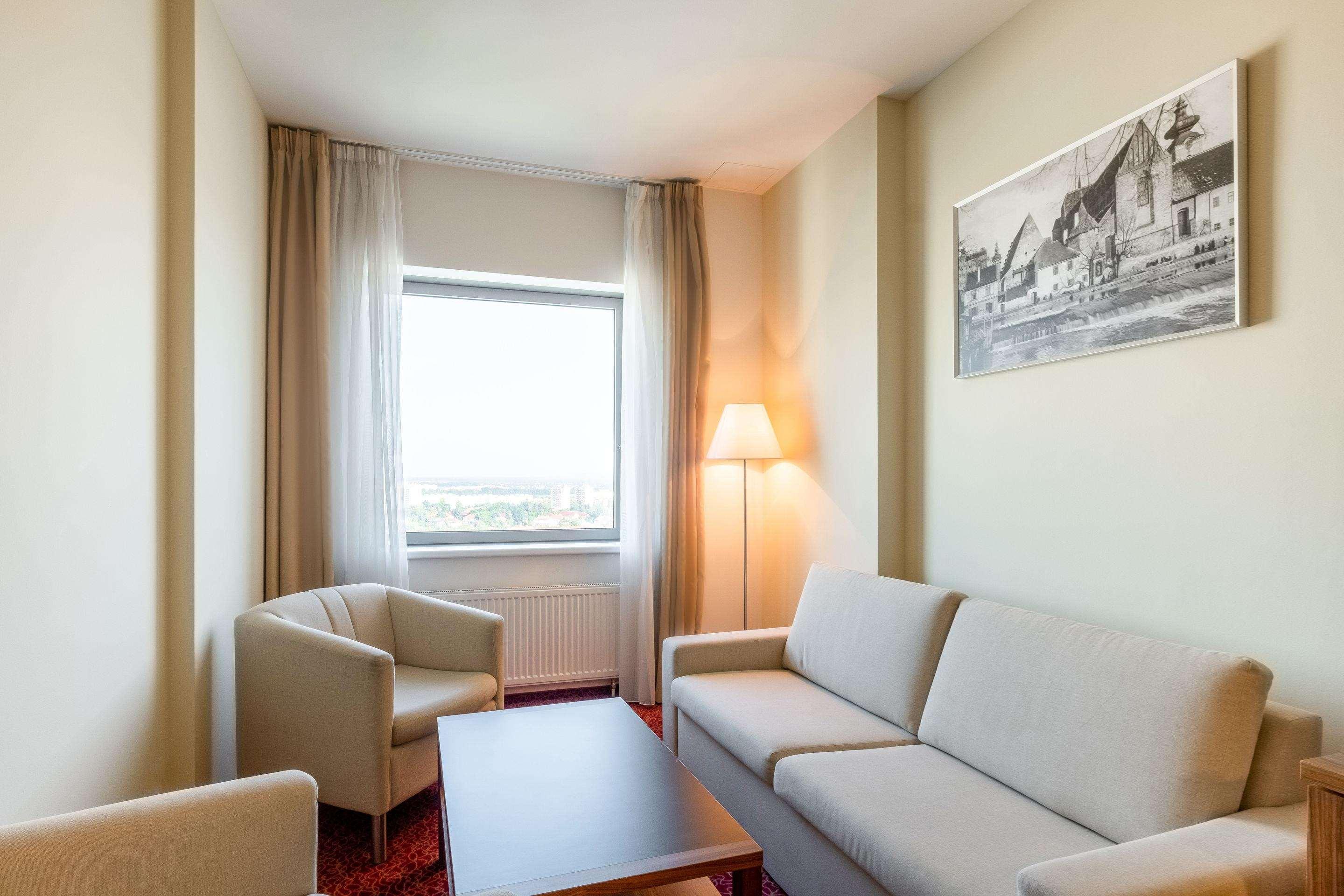 Clarion Congress Hotel Чешка Будьовица Екстериор снимка