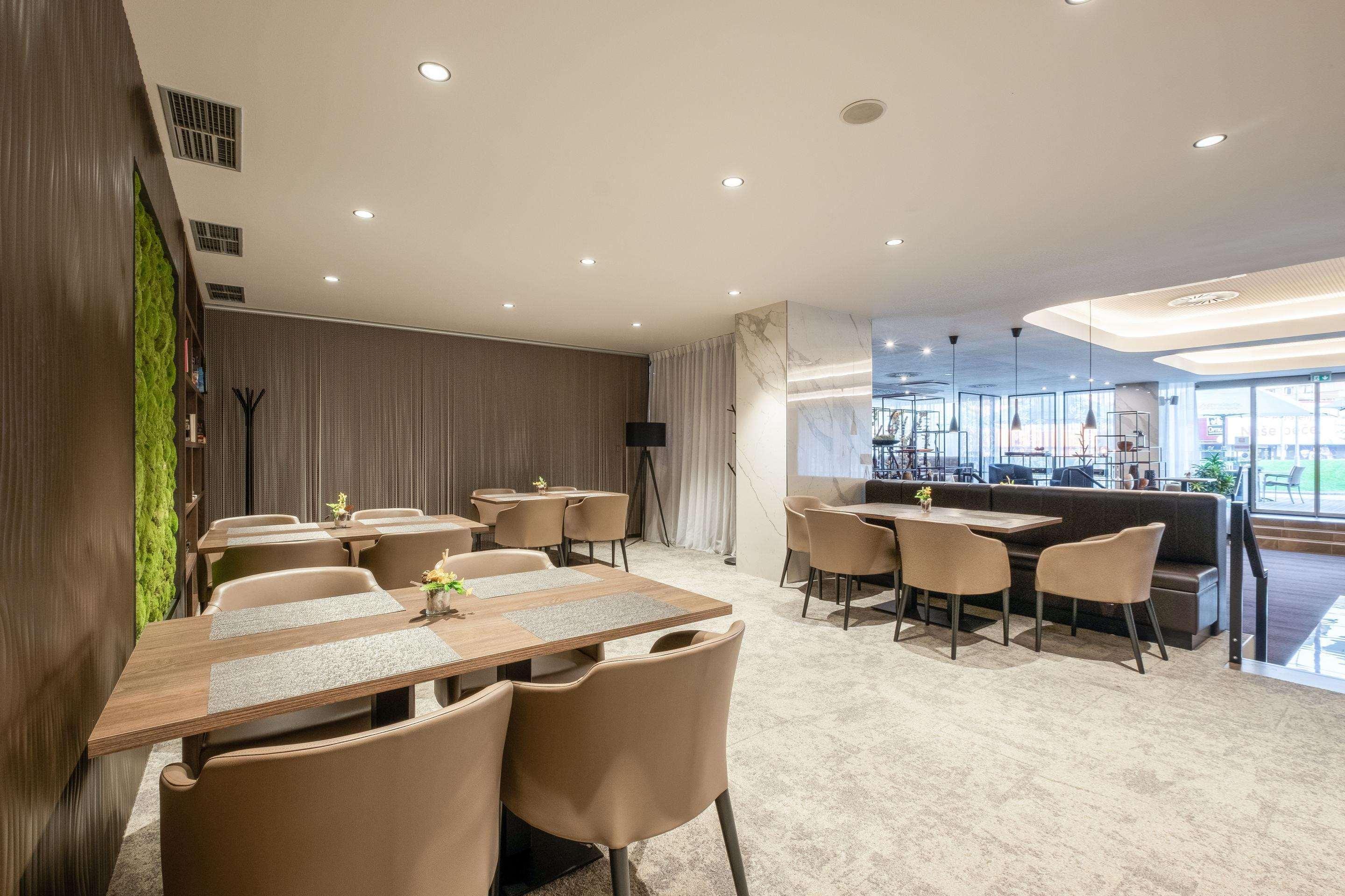 Clarion Congress Hotel Чешка Будьовица Екстериор снимка