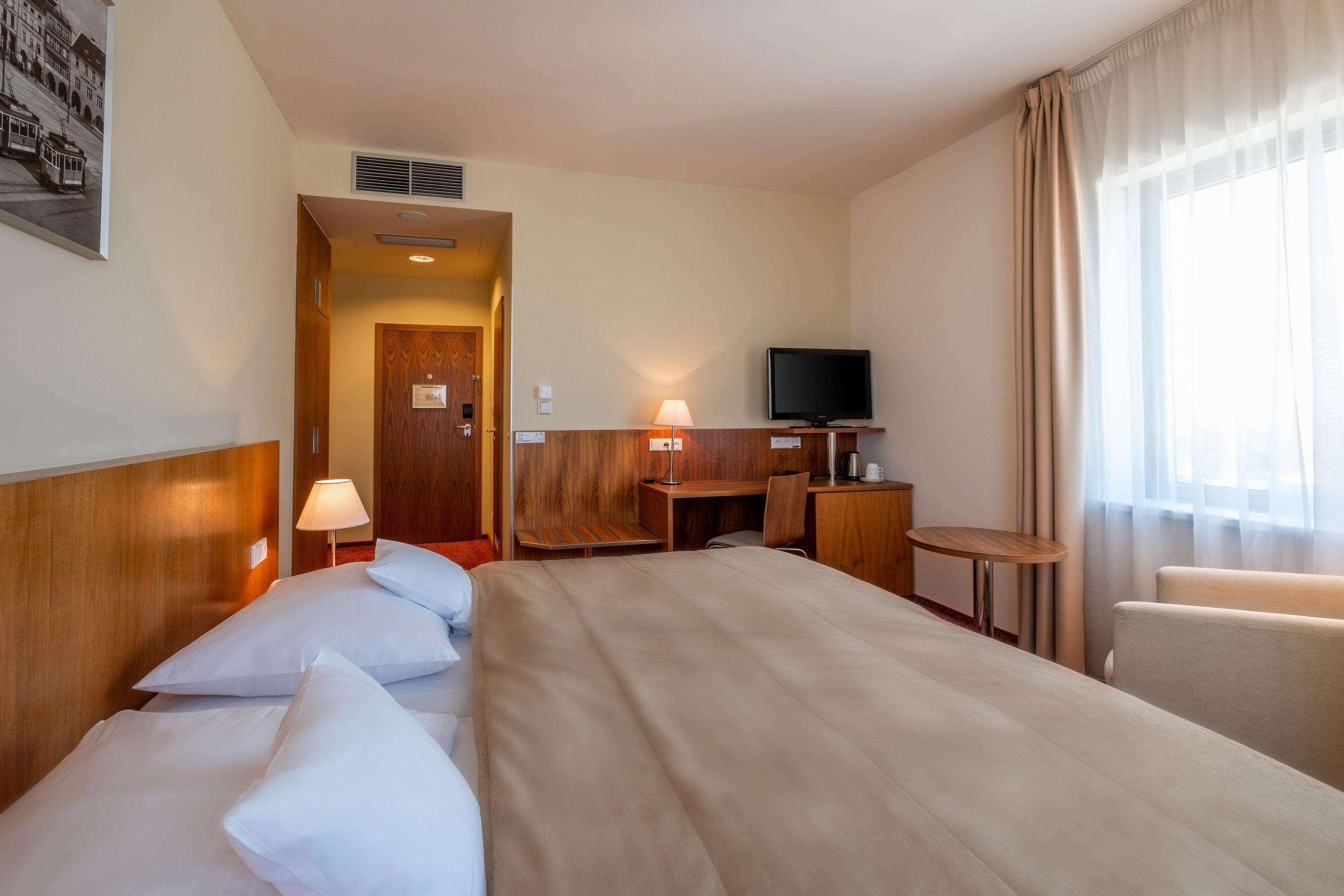 Clarion Congress Hotel Чешка Будьовица Екстериор снимка