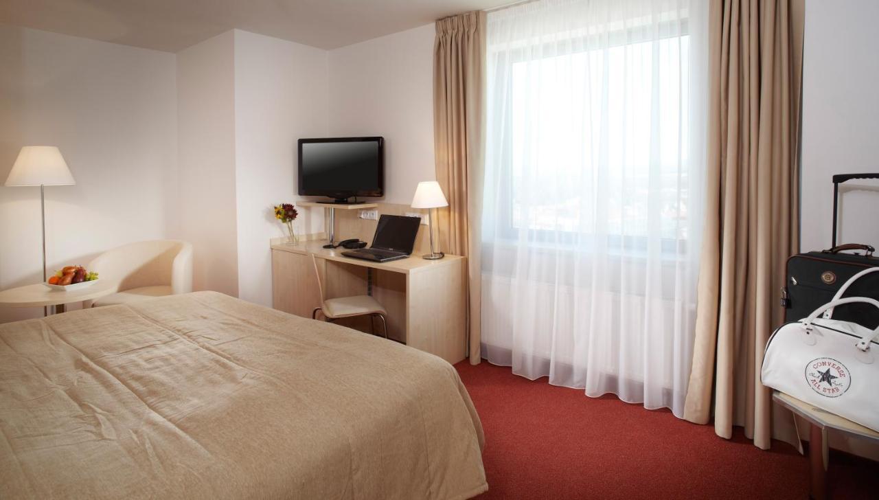 Clarion Congress Hotel Чешка Будьовица Екстериор снимка