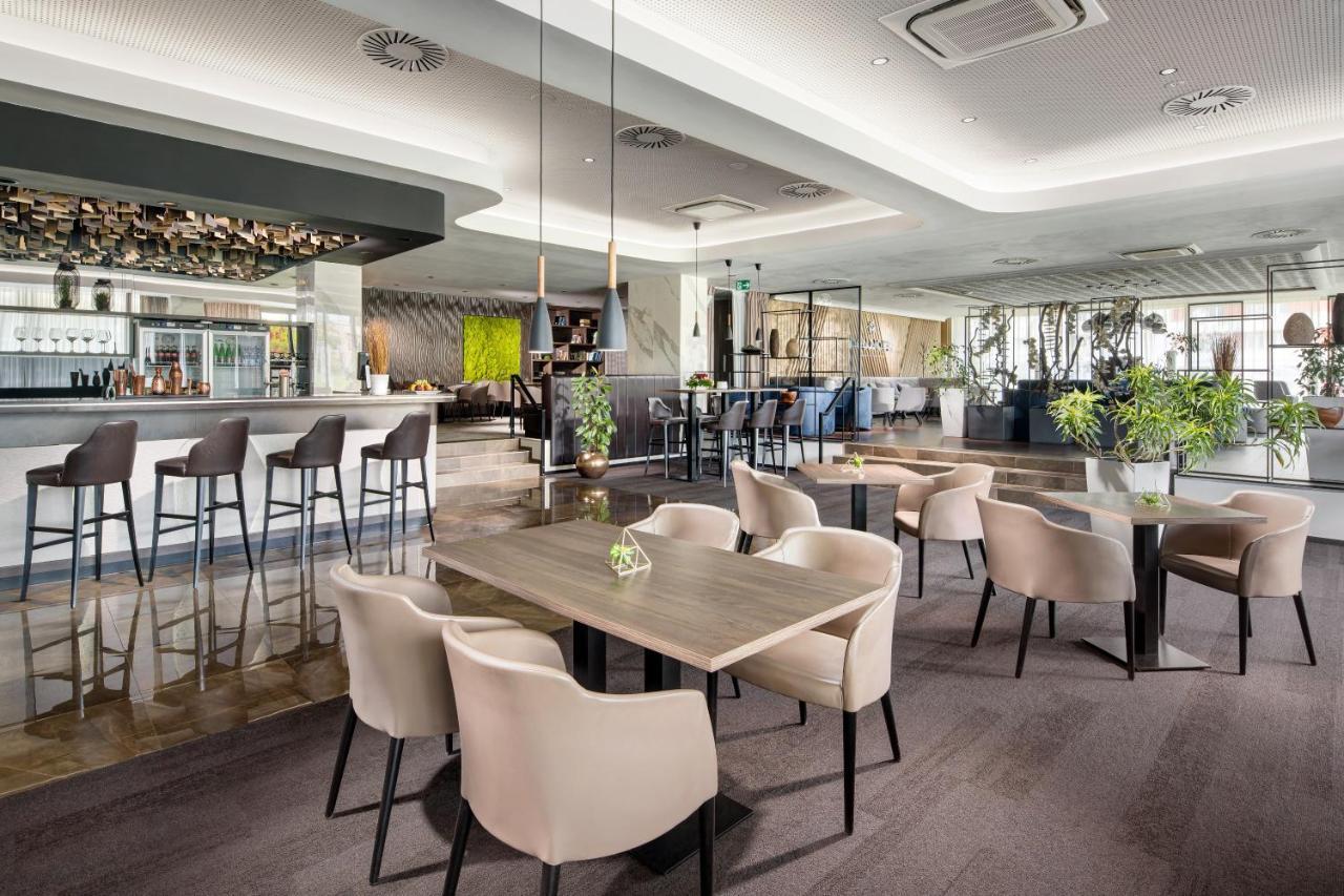 Clarion Congress Hotel Чешка Будьовица Екстериор снимка