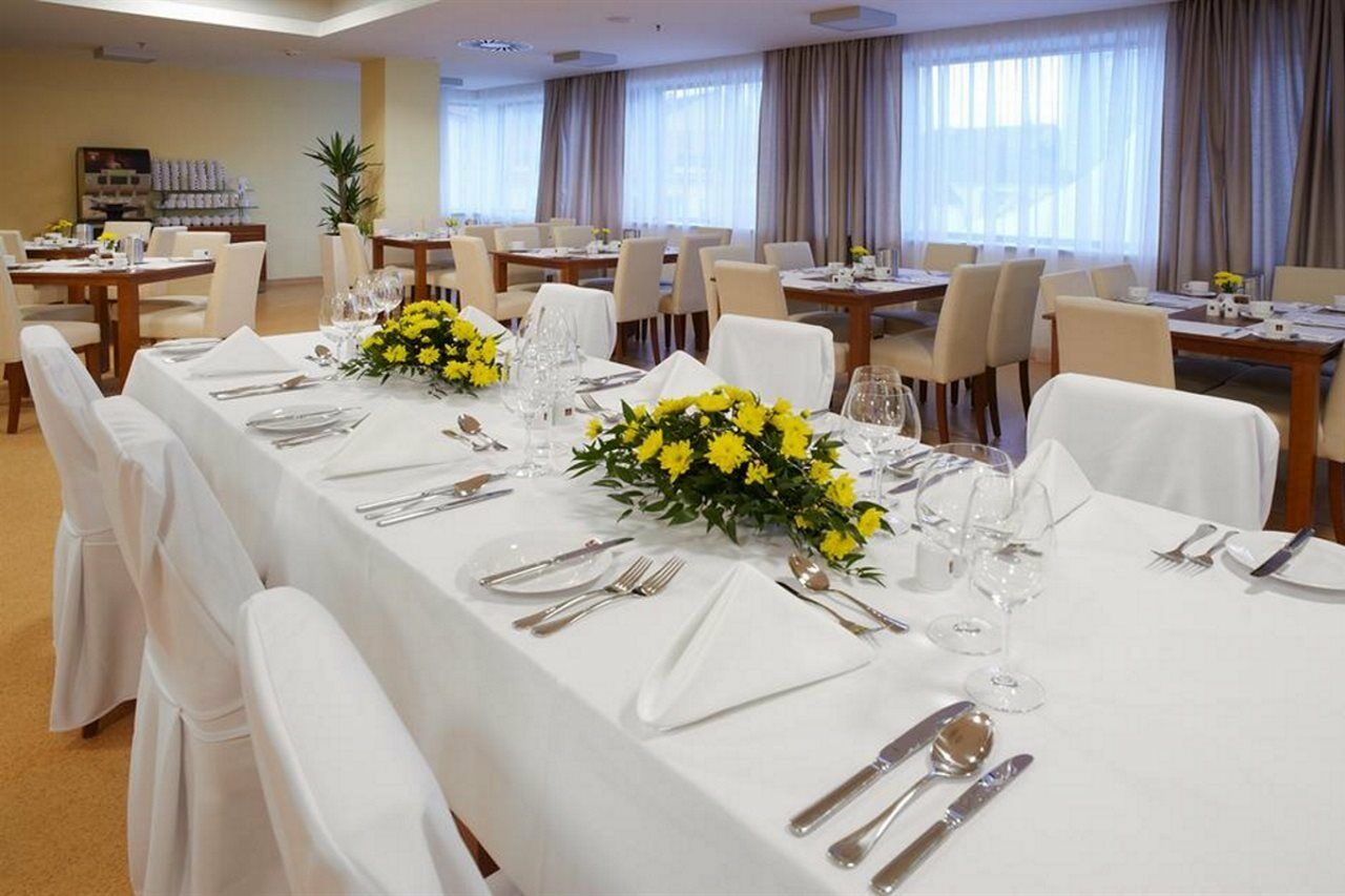 Clarion Congress Hotel Чешка Будьовица Екстериор снимка