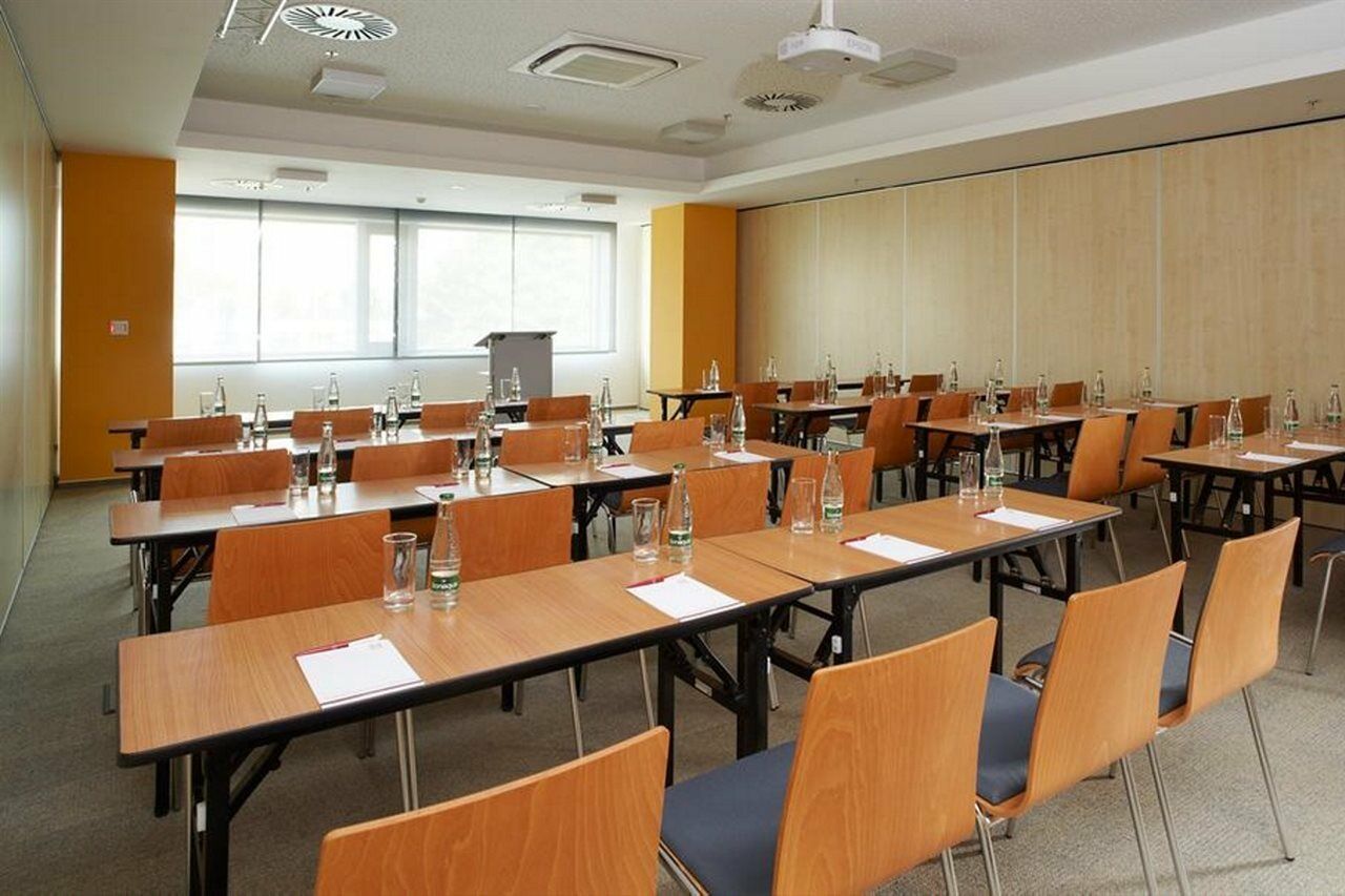 Clarion Congress Hotel Чешка Будьовица Екстериор снимка